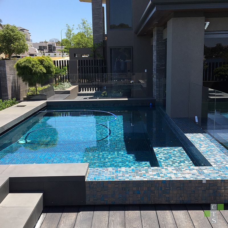 Why having the right tile for your swimming pool matters 1