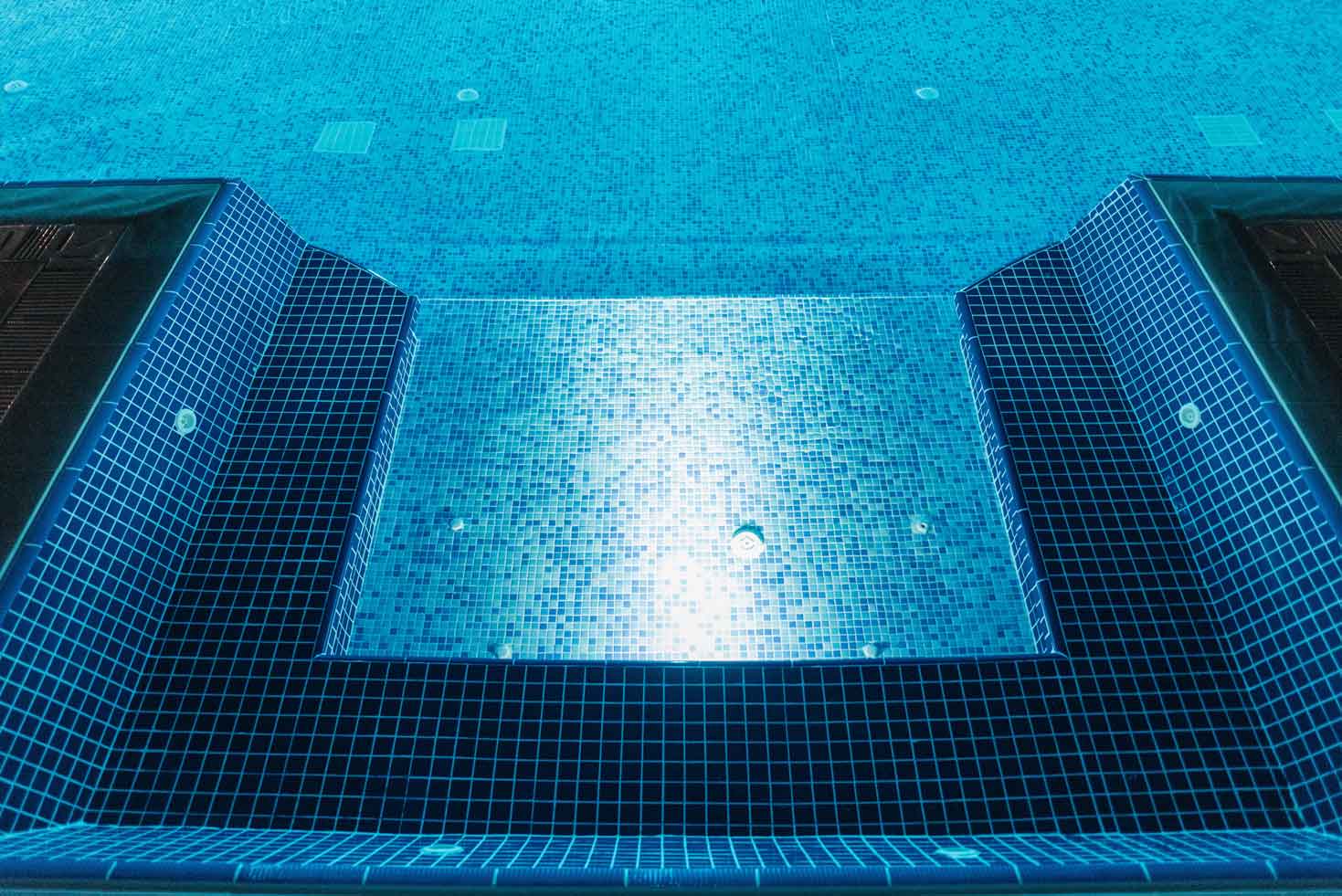 Blue Mosaics Pool Tiles